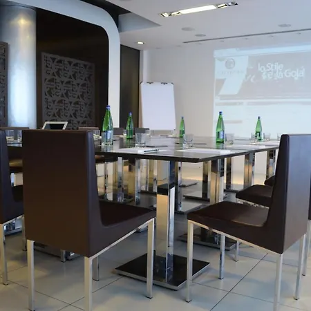 Naitendi Hotel Cutrofiano