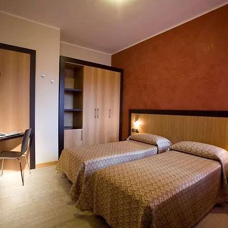 Naitendi Hotel Cutrofiano