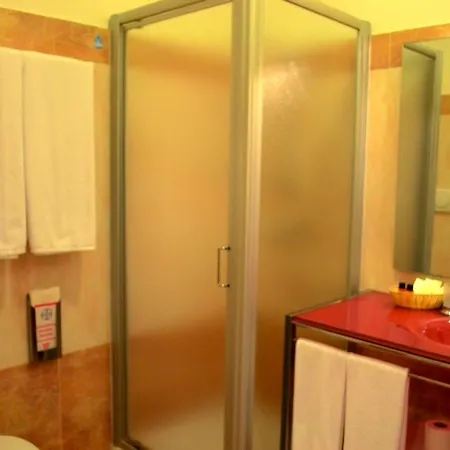 Naitendi 3* クトロフィアーノ