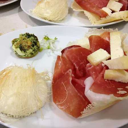 ホテル Naitendi 3*