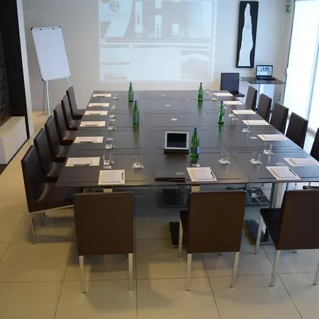 ホテル Naitendi クトロフィアーノ