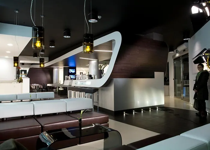 Naitendi Otel Cutrofiano