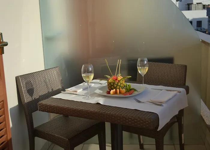 Naitendi Otel Cutrofiano